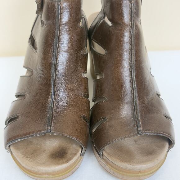 Dansko Demetra Brown Wooden Heel Sandals Women’s Size 38 - Picture 9 of 14